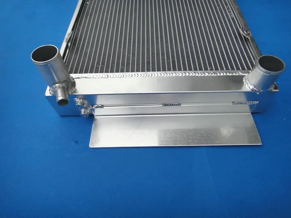 Aluminiumkøler, kerne størrelse 450 x 388 x 56 mm, samlet størrelse 550 x 400 x 74 mm, 3 kernerækker, kompatibilitet for RX2 RX3 RX4 RX5, høj ydeevne