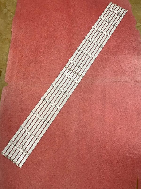 LED Baggrundsbelysningsstrimmel, Aluminiumsmateriale, 1142mm Længde, 12 LED Sæt, Kompatibel med 55-tommer TV, SMD Strimmeltype
