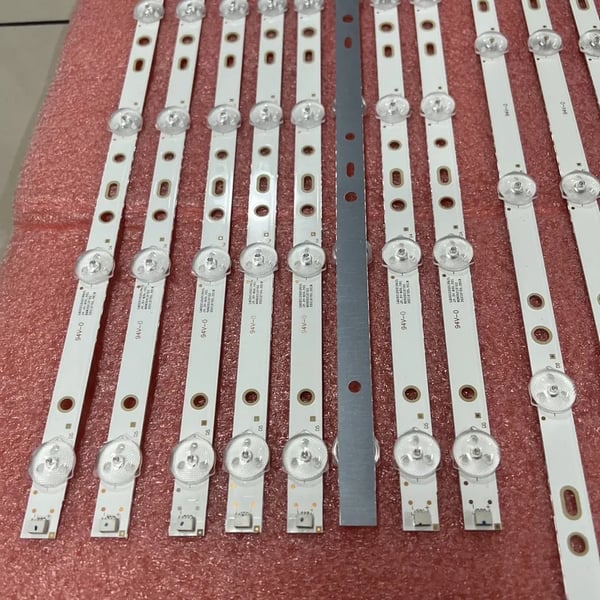 LED-strimmel, Aluminium materiale, Kompatibel med 750TV07 V1, 750TV08 V1, 28 stykker, Forbedret lysstyrke
