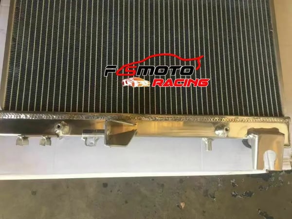 Radiator, Aluminium, Kerne Størrelse: H558mm x B508mm x D40mm, Samlet Størrelse: H746mm x B541mm x D183mm, Indløb/Udløb: 38mm/38mm
