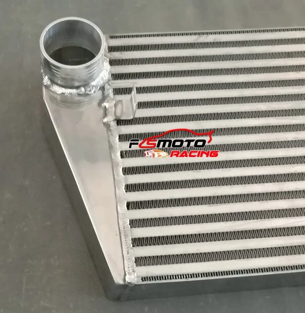 Intercooler, 80mm kerne størrelse, 320mm x 298mm x 80mm dimensioner, 468mm x 302mm x 119mm samlet størrelse, 70mm indløbs/udløbs størrelse