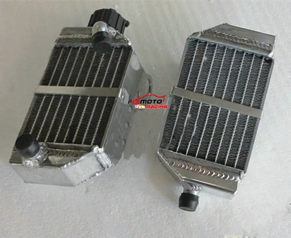 Aluminiumkøler, Tilpasset pasform til KTM 50 SX/SXS Mini, Designet til 49cc/50cc 2-takts, Forbedret køleeffektivitet, Nem installation, Letvægtsdesign