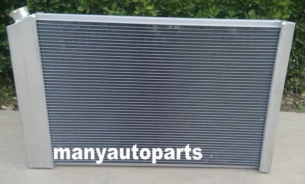 Radiator og Ventilator Sæt til Chevy GMC Truck, Aluminium Konstruktion, Optimal Køleydelse, Nem Installation