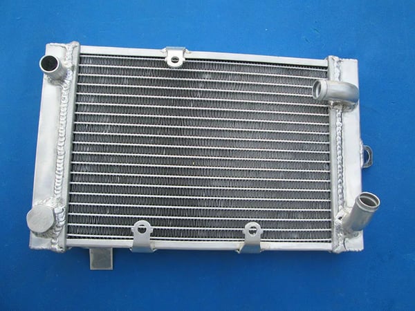 Radiator, Aluminiumkonstruktion, Kompatibilitet med SUZUKI BURGMAN AN 400 K3,Sølv
