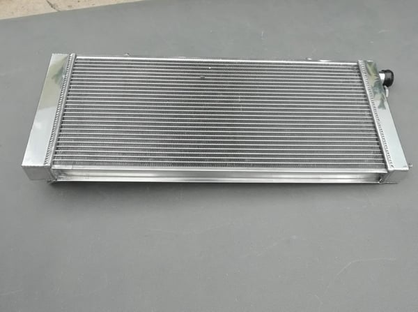 Radiator, Legeret Aluminium, Kompatibilitet PEUGEOT 205 309 GTI, Standard OEM Størrelse, Frontplacering, Modelnummer RADIATOR TIL PEUGEOT 205 309 GTI