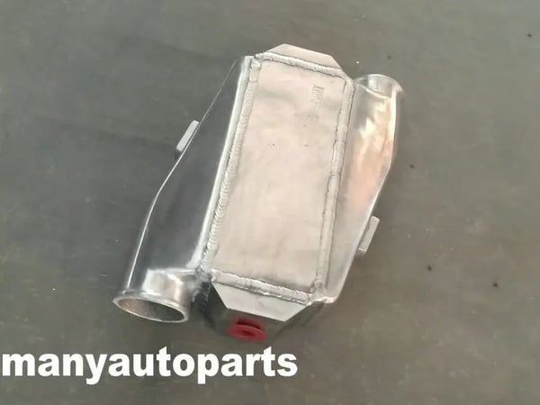 Universel Aluminium Intercooler, 235mm x 95mm Kerne Størrelse, 63mm Indløb/Udløb, Letvægtsdesign