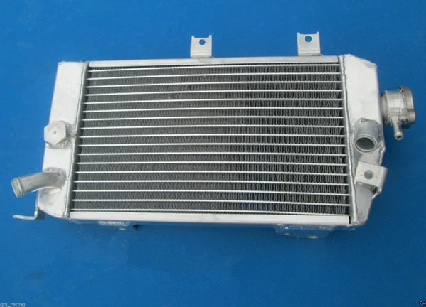 Aluminiumkøler, Vægt 2,5 kg, Øget kølekapacitet 40%, Kompatibel med KLR650 2008-2014, TIG-svejset, Vakuum-loddet