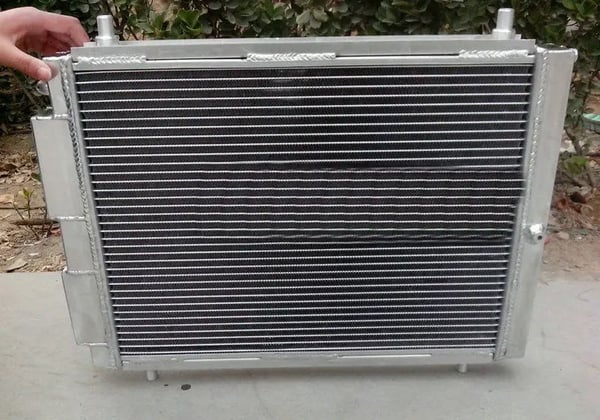 Radiator, Aluminium, Kompatibel med Lancia Delta HF Integrale 8V/16V/EVO 2.0 Turbo 1987-1995, Forbedret køleeffektivitet, Direkte erstatning