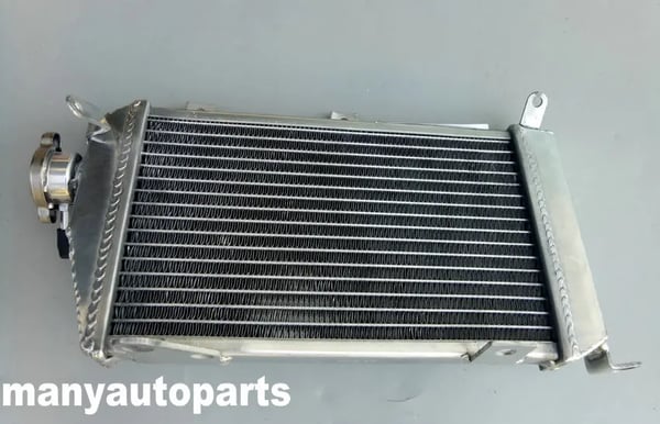Aluminiumkøler, Vægt 2,5 kg, Øget kølekapacitet 40%, Kompatibel med KLR650 2008-2014, TIG-svejset, Vakuum-loddet
