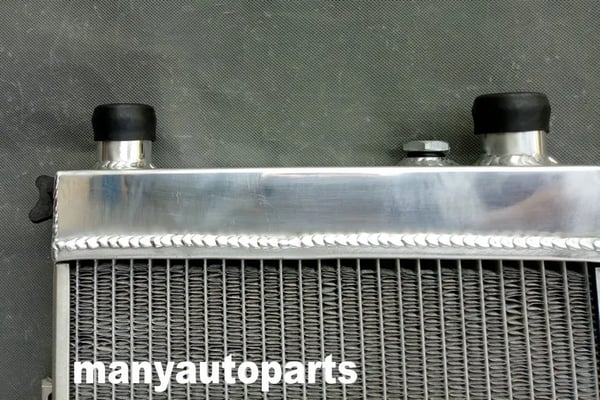 Aluminiumradiator, overlegen køleeffektivitet, robust konstruktion, perfekt pasform