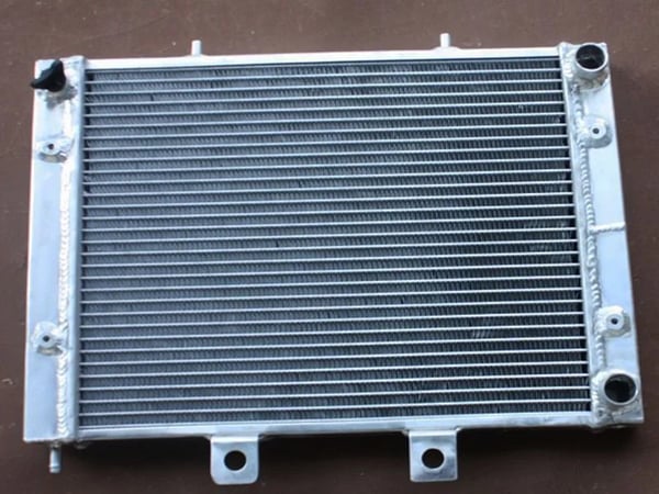 Aluminium Radiator, Kompatibel med Polaris Sportsman 700 800, Letvægtsdesign,Sølv