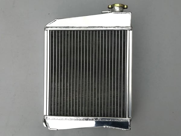 Racing Radiator, Legeret aluminium, Kompatibel med 1992-1997 modeller, Passer til AUSTIN ROVER MINI SPI, Frontplacering, Højtydende køling