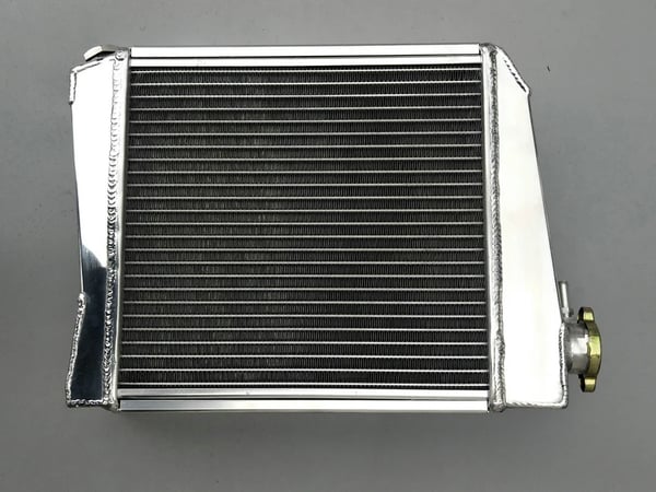 Racing Radiator, Legeret aluminium, Kompatibel med 1992-1997 modeller, Passer til AUSTIN ROVER MINI SPI, Frontplacering, Højtydende køling
