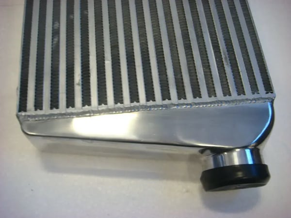 Intercooler, Legeret Aluminium, Samlede Dimensioner 605 x 110 x 52 mm, Kerne Størrelse 450 x 300 x 75 mm, Kompatibilitet Frontmonterede Applikationer
