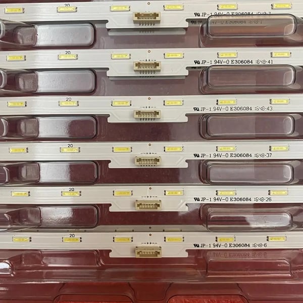LED-taustavalonauha, yhteensopiva Sony KDL-32RE403:n ja KDL-32WE610:n kanssa.