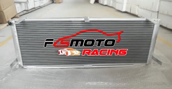 Intercooler, aluminium materiale, 40mm kerne tykkelse, 1,5 tommer indløb, 1,5 tommer udløb, direkte bolt-on installation