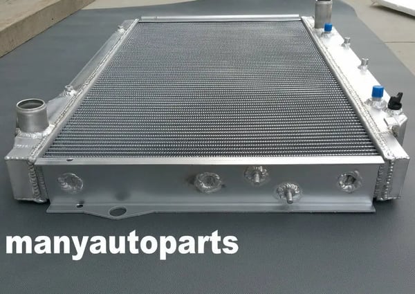 Aluminiumkøler til Toyota Land Cruiser, Perfekt pasform til HDJ80/HZJ80, Holdbar aluminiumskonstruktion, Effektivt kølesystem