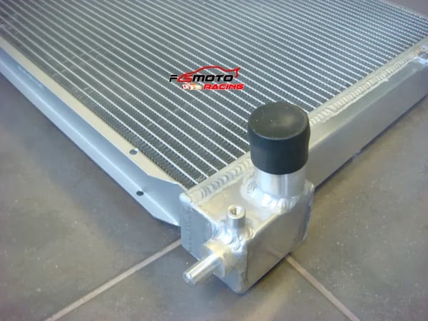 Radiator, Aluminiumkonstruktion, 2 række konfiguration, kerne størrelse 650mm x 420mm x 50mm, samlet størrelse 770mm x 450mm x 65mm