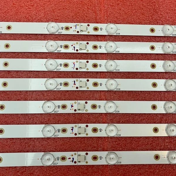 LED Baggrundsbelysning Strimmel, 1110mm Længde, Aluminium Materiale, Kompatibel med Flere TV Modeller, Strømforbrug 4W/m
