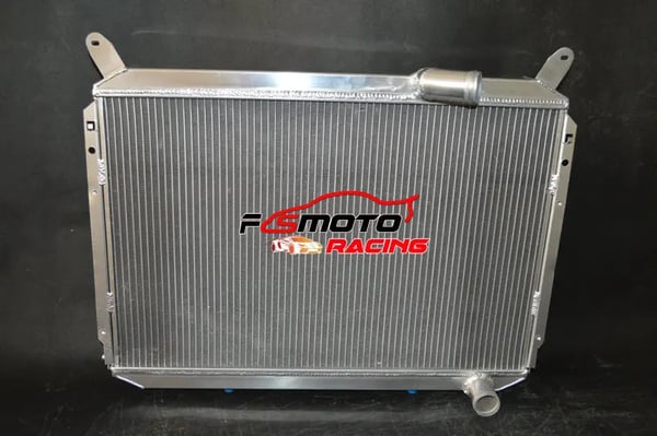 Radiator, Aluminium, Kerne Størrelse 640mm x 410mm x 52mm, Samlet Størrelse 685mm x 490mm x 70mm, Indløbsdiameter 38mm, Udløbsdiameter 38mm