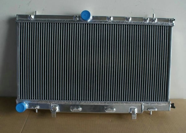 Radiator, Aluminiumkonstruktion, Forbedret Køleeffektivitet,Radiator og 2 blæsere