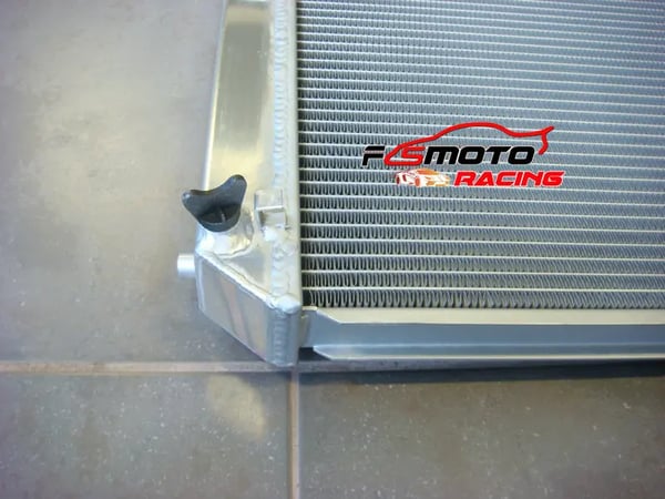 Radiator, Alt Aluminium, 617,9mm x 525mm x 40mm Kerne Størrelse, 640mm x 625mm x 55mm Samlet Størrelse, 2 Række Design, Indløb/Udløb 35mm