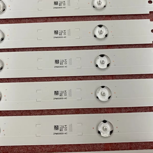 LED-palkki, yhteensopiva ZLH60600-AC ja ZPM60600-mallien kanssa.