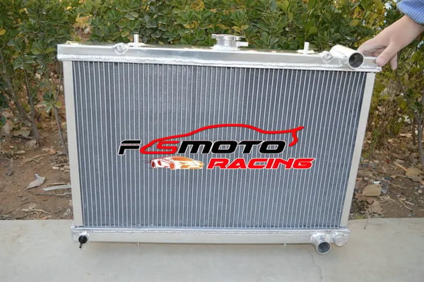 Aluminiumkøler, kerne størrelse 380mm x 648mm x 52mm, samlet størrelse 440mm x 665mm x 68mm, indgang/udgang 35mm/35mm