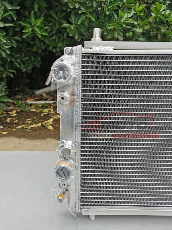 Radiator, Aluminiumkonstruktion, Forbedret køleeffektivitet, Kompatibilitet til Lancia Delta, Letvægtsdesign, Nem installation