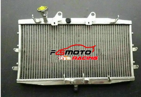 Triumph Rocket III Aluminium Radiator, Passer til 2004-2017 modeller, Forbedret køling, Holdbart design