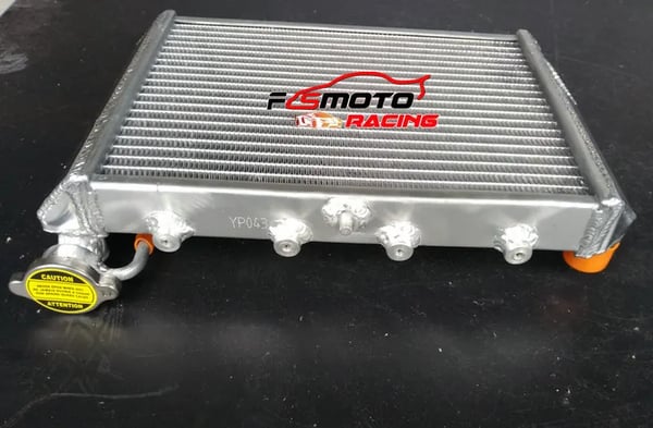 Aluminiumkøler til Honda VF700C Magna, Forbedret køleydelse, Holdbar TIG-svejset konstruktion, Nem installation
