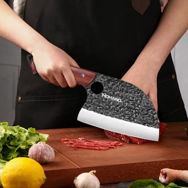 Monitoimikokkiveitsisarja, korkeahiilinen ruostumaton teräs, ergonominen muotoilu, ruosteenkestävä taottu terä.
