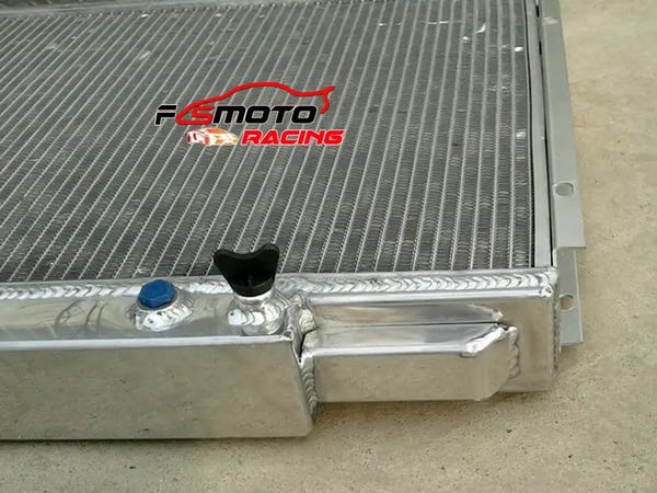 Aluminiumradiator, tungt køledesign, perfekt pasform til klassiske biler, øget effektivitet