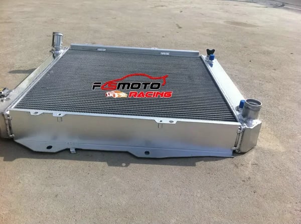Kølevæskekøler, aluminiumlegering, 3-rækkers design, passer til 3,0L V6-motorer, dimensioner 18,75" x 20,75" x 2"