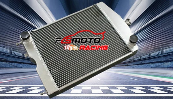 Aluminiumkøler til Ford traktorer, kompatibel med 305 V8 motor, effektiv køling, kompakt design.