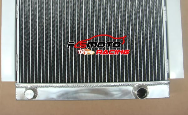 Aluminiumkøler, Kerne størrelse 420 mm × 360 mm × 70 mm, Samlet størrelse 500 mm × 460 mm × 70 mm, Indgang/Udgang 30 mm/30 mm