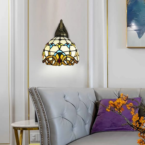 Tiffany-tyylinen seinävalaisin, vintage-tyylinen lasivarjostin, kompakti muotoilu, helppo asennus
