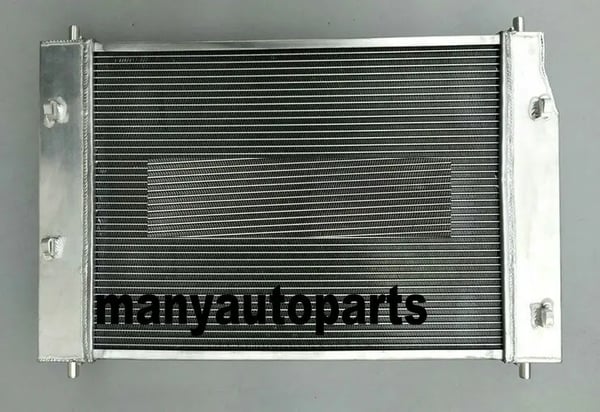 Aluminiumkøler, øget kølekapacitet med 40%, kompatibel med C6 V8 (2005-2013), bolt-on installation, holdbar vakuum-svejset konstruktion