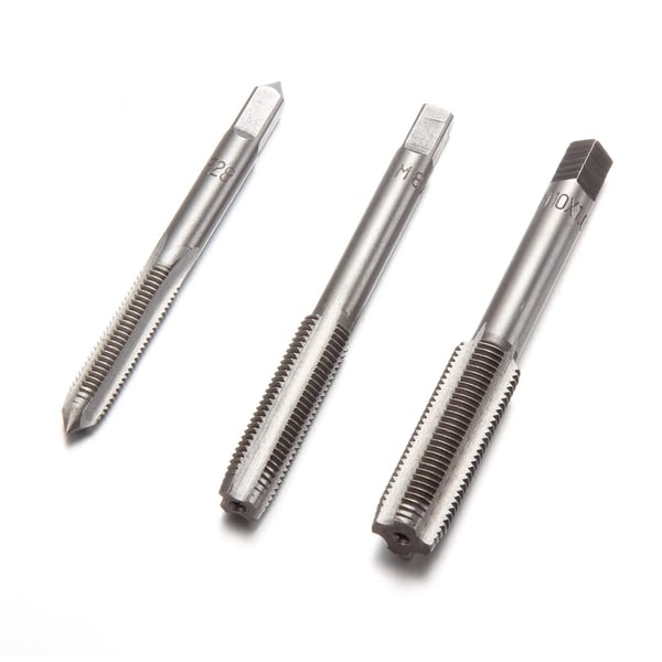 Sytytystulppatyökalusarja, 16 osaa, Yhteensopiva useiden ajoneuvomerkkien kanssa, 8mm ja 10mm koot, Korkealujuuksinen teräsrakenteinen, Sisältää olennaiset poistotyökalut