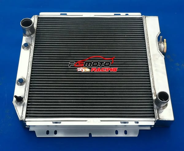 Aluminium Radiator, Kerne Dimensioner 418 mm x 438 mm x 56 mm, Samlede Dimensioner 547 mm x 498 mm x 116 mm, Kompatibilitet FORD Mustang V8 5.0L