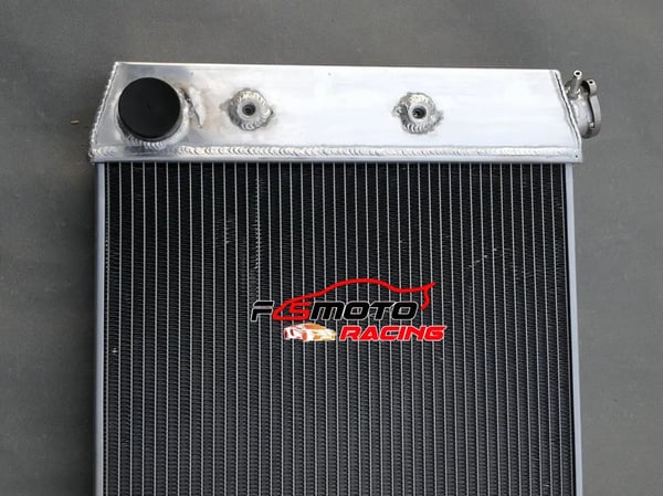 Radiator, Aluminium, Kerne Størrelse 495mm x 425mm x 52mm, Samlet Størrelse 640mm x 435mm x 70mm, Indgang 45mm, Udgange 38mm