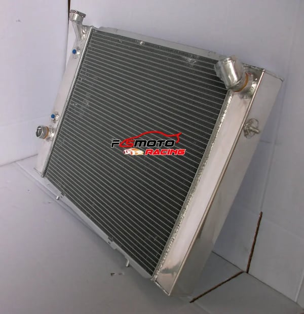 Aluminiumkøler, 3 Rækker, Kerne Størrelse 540 x 433,95 x 52 mm, Samlet Størrelse 664 x 464 x 67 mm, Automatisk / Manuel Kompatibilitet, 1