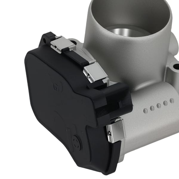 Throttle Body, 20,7 cm længde, 18,2 cm bredde, 11,5 cm højde, 1150 g vægt, kompatibel med flere modeller