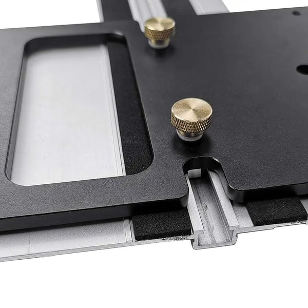 Føringsskinne til skæresav, Aluminiumlegering, 90 graders vinkel, 365mm x 150mm x 10mm, Letvægts 1 kg, Kompatibel med føringssystemer