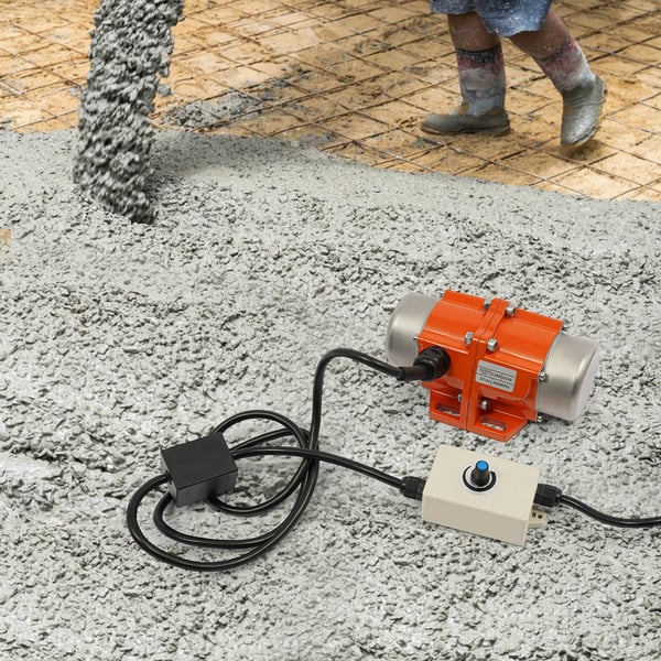 Vibrerende motor, 60W, 220V, Enfase, 1500-3000 RPM, IP65 vandtæt