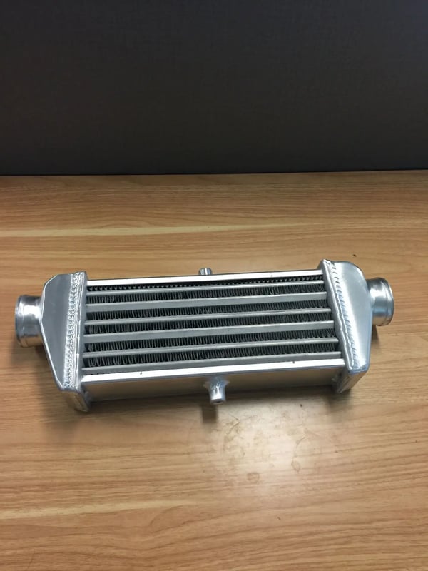 Turbo Intercooler, Legeret Aluminium, Kerne Størrelse 280x140x65 mm, Indløbsdiameter 56 mm, Udløbsdiameter 56 mm, Universel Pasform