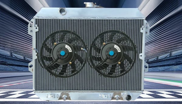 Radiator, Aluminium, Kerne Dimensioner 16-1/2" H x 23-3/4" B, Samlede Dimensioner 23" H x 26-3/4" B, Øverste Indløb 1-1/2", Nederste Udløb 1-1/2"