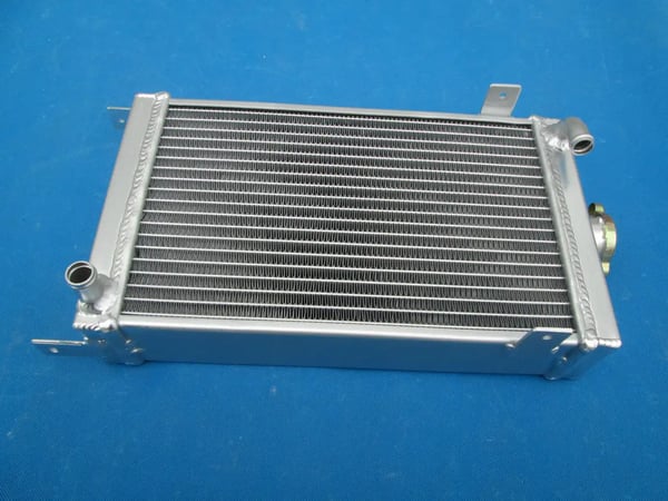 Aluminiumkylare, 3-radig design, kompakta dimensioner