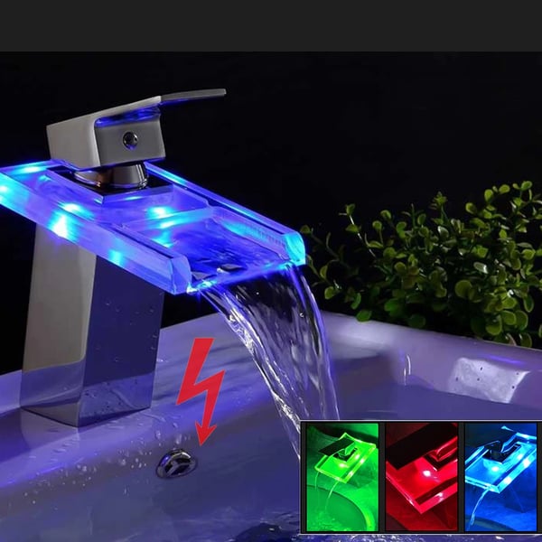 LED Temperaturfølsom Vandhane, Messing- og Glas Konstruktion, Batteridrevet, Keramisk Ventilkern, Dimensioner 75mm x 173mm