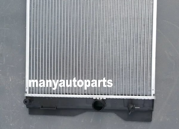 Radiator til Toyota Corolla, Aluminiumkonstruktion, Kompatibel med 2009-2017 modeller, Effektiv køling